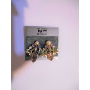 Vintage TJW by Mervyn's Pierced Earrings NOS Gold tone, Purple, Pearl Stones